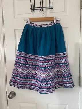 Vintage Guatemalan cotton embroidered skirt Small